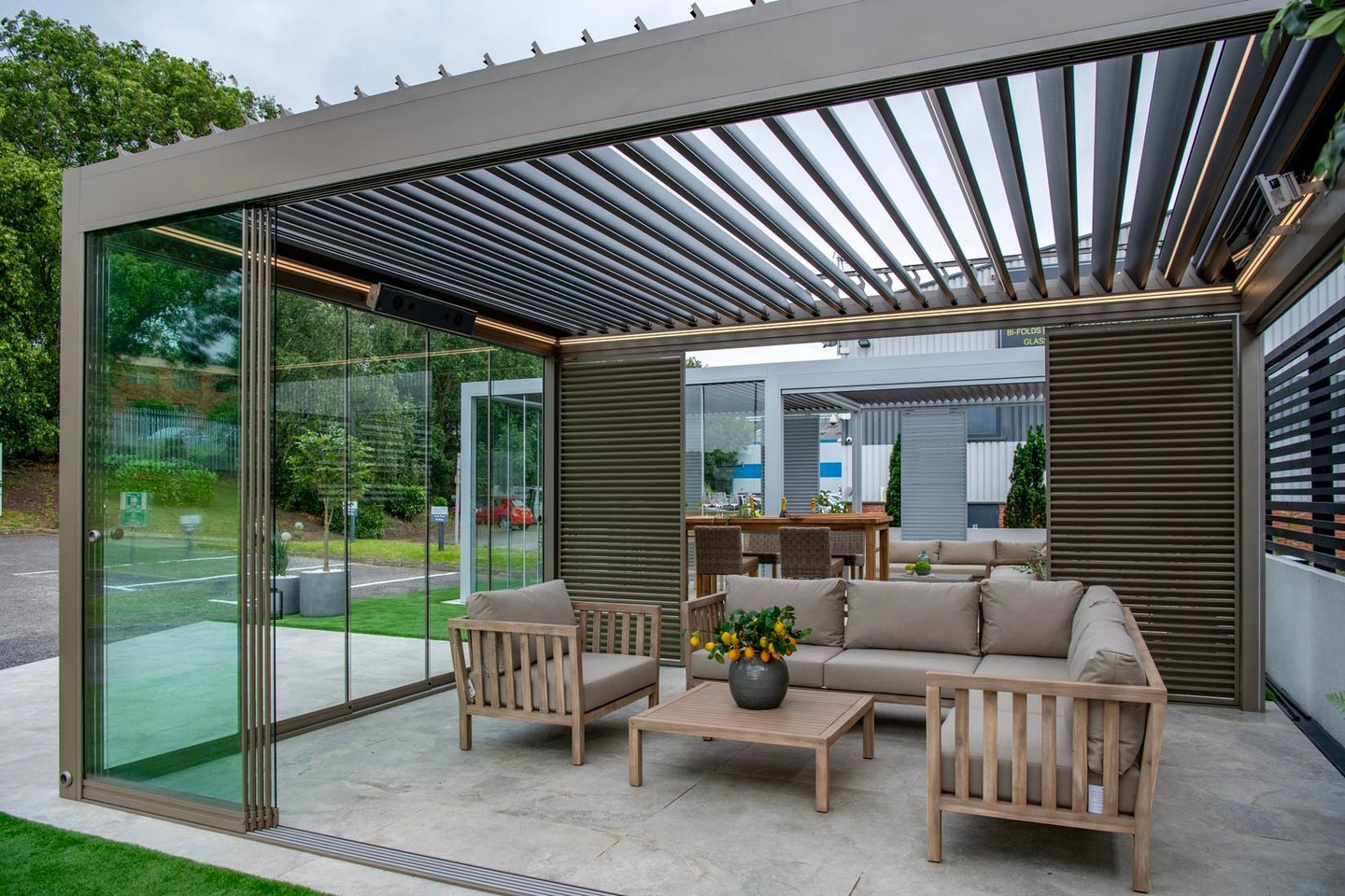 Motorlu Pergola Tente - Görsel 1